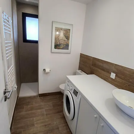 Lägenhet Meuble De Tourisme Avec Terrasse Vue Montagne Grossa